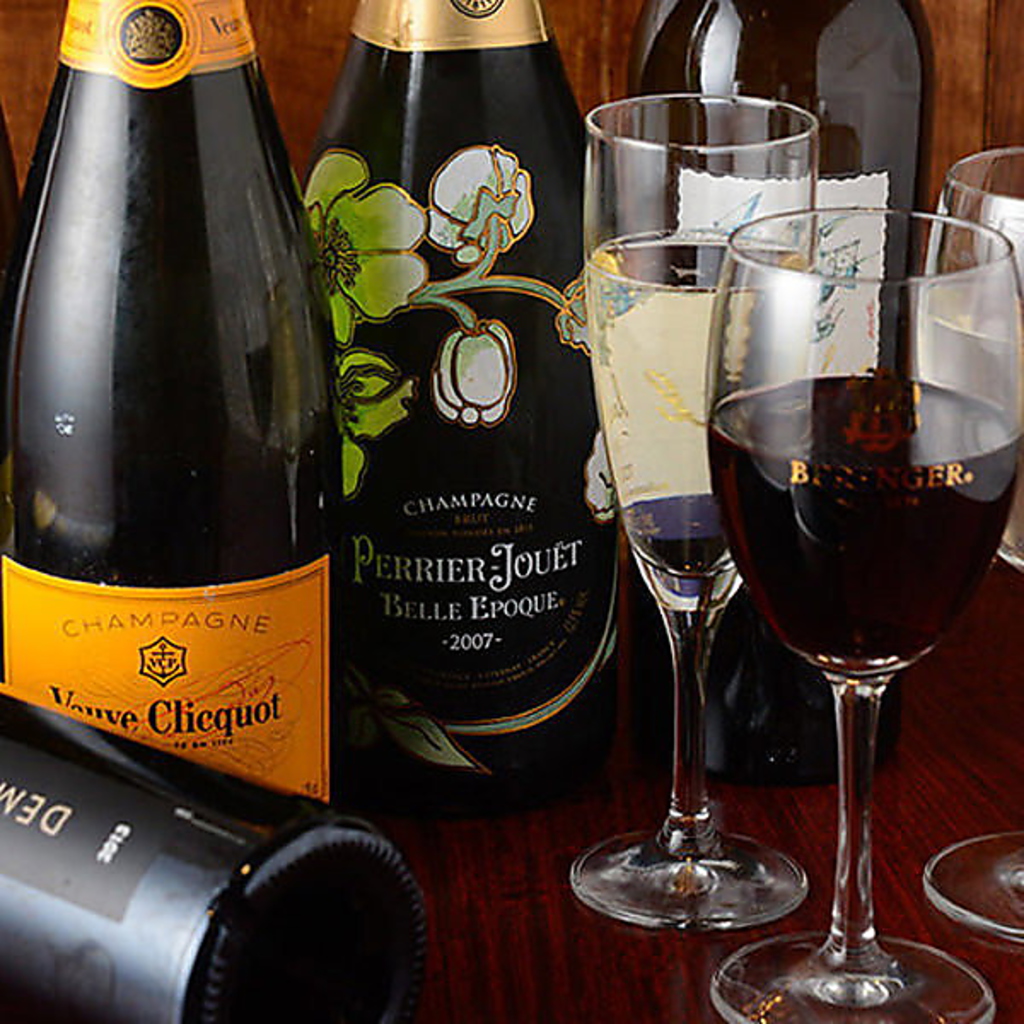 【ワイン各種】お肉にあうワインを豊富にご準備しております。贅沢焼肉をワインでお楽しみください♪