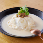 女性に人気の白いオムライスはランチでも食べれます