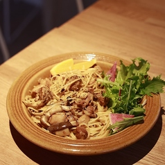 【当店自慢の逸品◎】オレンジ香る！自家製サルシッチャクリームパスタ 1320円(税込)の写真