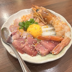 豪華絢爛！海鮮ユッケ.