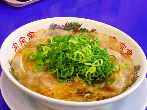 絶品のチャーシュー麺は、スープと麺、チャーシューのバランスがバッチリ。