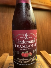 Lindemans　(リンデマンス各種。青リンゴ、ピーチ、カシス、フランボワーズなど）