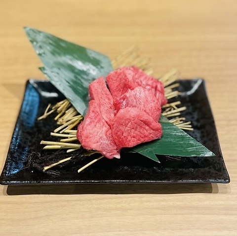 練馬桜台駅出口よりダッシュで30秒！ゆったりとした雰囲気で七輪で焼く絶品炭火焼肉。