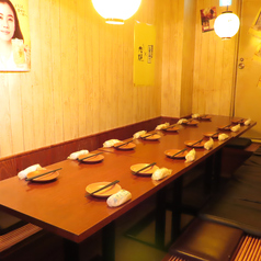 半個室席もご用意してます！小規模宴会に◎10～14名までＯＫの掘りごたつ席です。