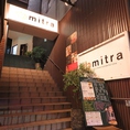 松山市駅徒歩3分！銀天街入口すぐ横！2階に上がる階段のあるこの外観がお店の目印です♪
