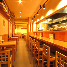 牡蠣と肉のらりくらり広島駅本店の雰囲気3