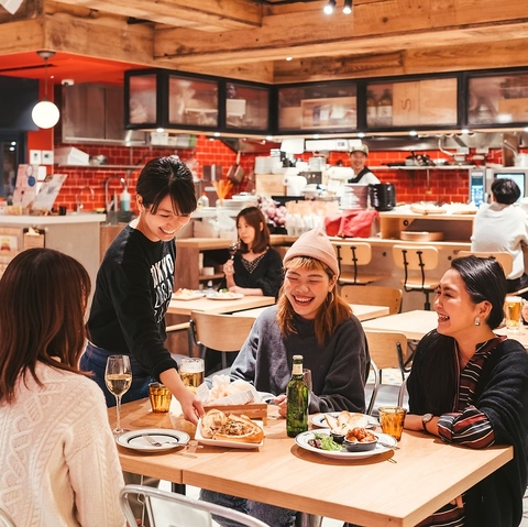 TOKYO L O C A L BASE �g�[�L���[���[�J�� �x�[�X