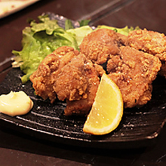 自慢の鶏の唐揚げ 〈三個〉