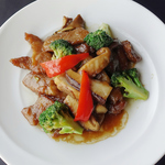 【味自慢】厳選食材を中華ならではの火力で炒めた一品。黒毛和牛の炒めは特にリピーター多数。