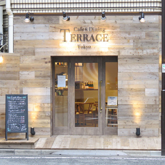 Cafe&Dining TERRACE Tokyo 新宿御苑店の雰囲気1