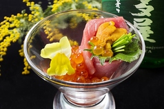 対馬産　黒本マグロのお造り