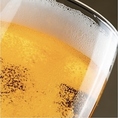 ビール、ビアカクテル、ハイボール、ウイスキー、サワー、梅酒、果実酒、マッコリ、ワイン、樽詰スパークリング、日本酒、焼酎etc…100種以上のドリンクを常時ご用意しております。年配のお客様から女子会まで、年代を気にしない豊富な飲み物の数々。飲み放題付きコースや単品飲み放題などお得なプランを多種ご用意！