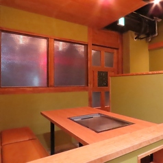 テーブルは2席ご用意しております。