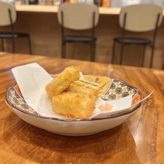 ハムカツカマンベールチーズ