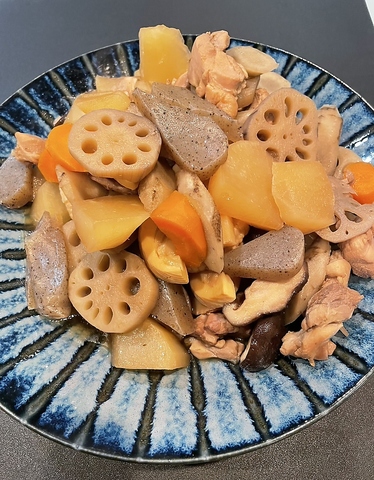 旬の素材と心のこもったお料理と定番のお酒をそろえて皆様をお待ちしております♪