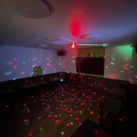 全部屋が完全個室！持ち込み自由で快適なカラオケ空間♪