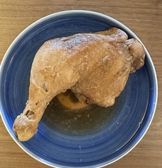 骨付きひな鳥の味噌煮込み焼き