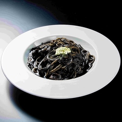槍烏賊のイカ墨パスタ