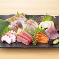料理メニュー写真&nbsp;大漁盛り＜八種＞一人前