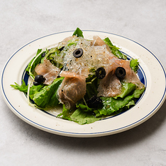 生ハムとオリーブのイタリアンサラダ