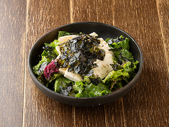 豆富と韓国海苔のヘルシーチョレギサラダ/大根と京水菜のシャキシャキサラダ　各