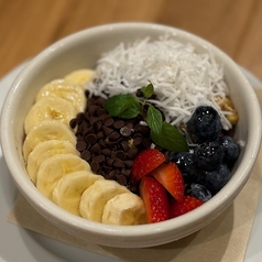 チョコ＆ココナッツアサイーボウル