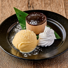 炭焼きフレンチトースト/ミニチョコムース/芋パフェ