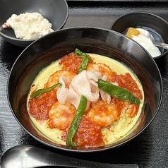 海老チリのせココナッツのスープカレー