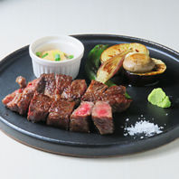 香ばしさと旨味が舌の上で広がる。心まで満たされる一品