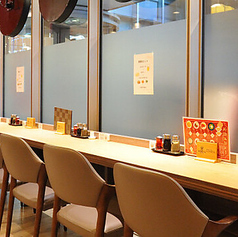 カウンター席