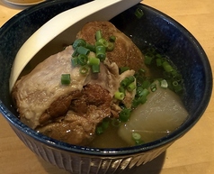 カモメヤの煮込み