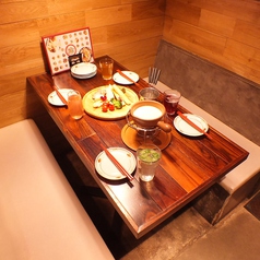 立川　居酒屋　宴会　個室　テーブル席は女子会に最適☆　隣の個室と合わせると、17名様までのお席になります。