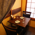 【カップルに好評】のれんで仕切られる個室のお席は情緒あふれる空間です♪