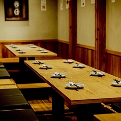 ハイボール99円、生ビール・サワー299円の安心価格のカッコいい大衆酒場!カウンター席も4卓ございます☆