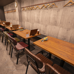 最大44名様までご利用できる貸切は各種宴会に最適です。プライベートな空間のなか存分にお楽しみください。