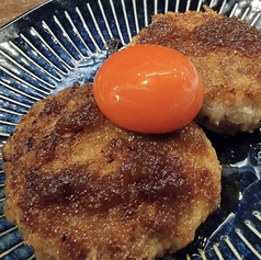 和牛つくね　卵黄のせ