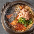 料理メニュー写真&nbsp;鮭と蟹いくら土鍋ご飯