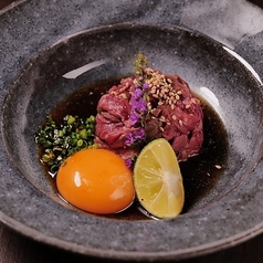 国産A5黒毛和牛のたたきユッケ