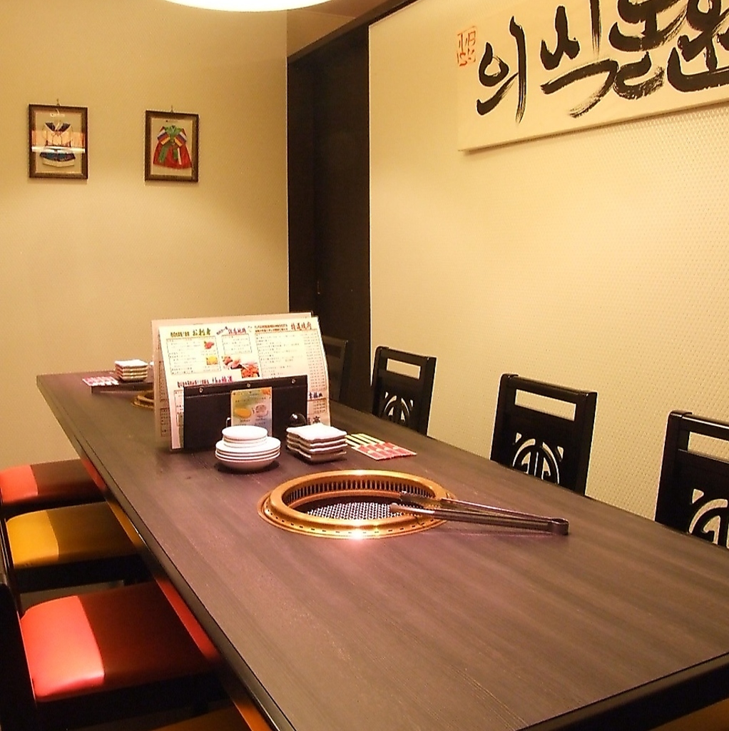 誕生日や記念日、接待にもオススメな高品質焼肉を、周りを気にせず会話が楽しめるVIP個室席でどうぞ