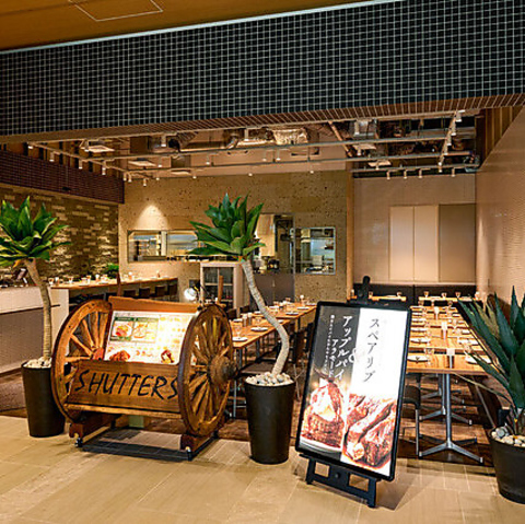 SHUTTERS BLUE FRONT SHIBAURA シャッターズ ブルーフロント シバウラ