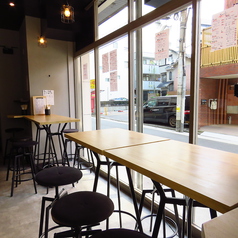 宴会や女子会、合コン、二次会などに◎　結合可能ですので小規模宴会、中規模宴会にも◎