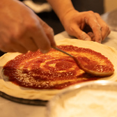 2 トマトソースをたっぷりと