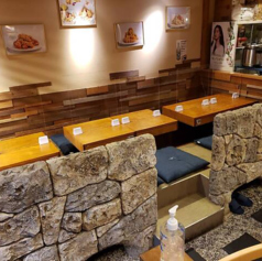 チキンアンドトマトダイニング 上野店の雰囲気1