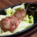 料理メニュー写真&nbsp;牛肉鉄板焼き（日替わり参照)