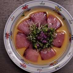 ぶりのお造り たっぷり薬味で