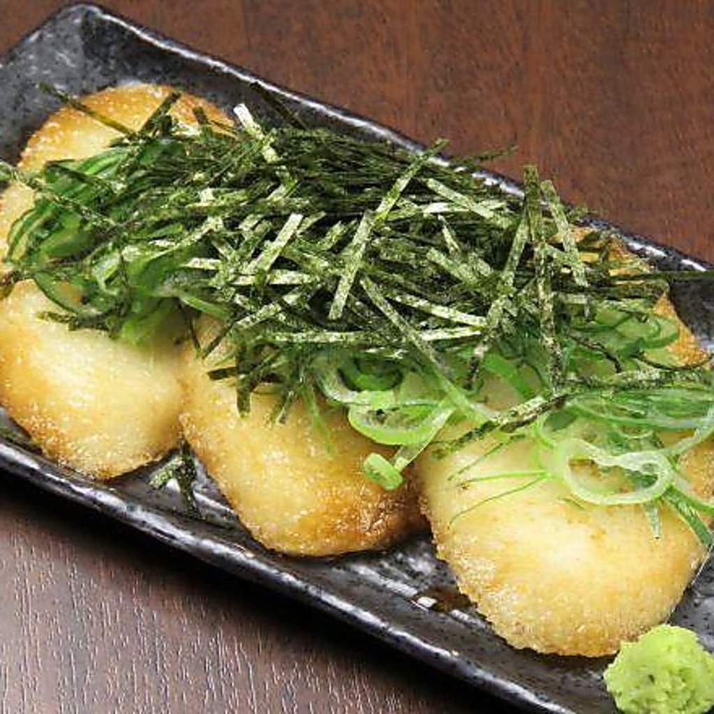 【定番おつまみ】お酒との相性抜群の一品料理も勢揃い♪お手頃価格なので気軽にお立ち寄りください！