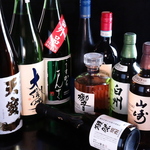 日本酒は明石の有名な酒屋で仕入れており、全国各地の地酒を中心に常時4～6銘柄を取り揃えています！