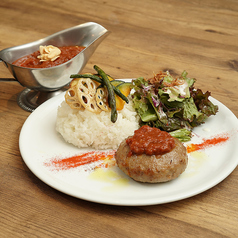 （ハンバーグ）無水トマトカレー