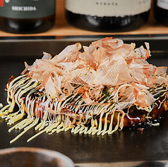 秘伝の出汁とこだわりの生地