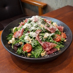 自家製ハーブドレッシングの生ハムサラダ